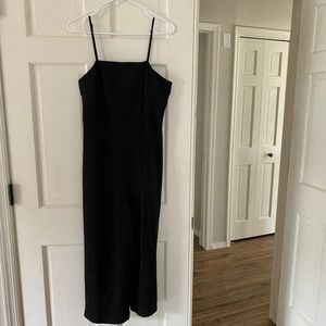 Black thin strap jumper